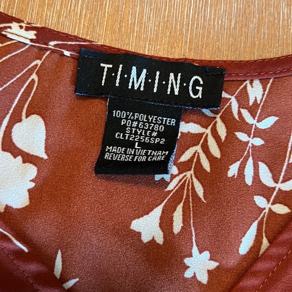 Timing blouse. Size L. NWOT. - Picture 3 of 5